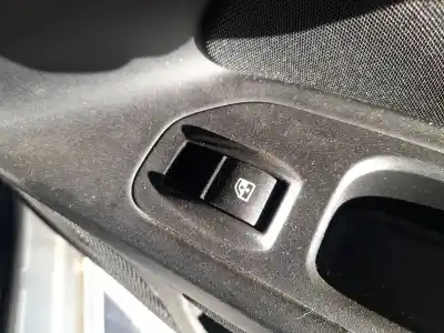 Peça sobressalente para automóvel em segunda mão botão / interruptor elevador vidro traseiro direito por fiat tipo fastback (356_, 357_) 1.4 (356hxa1b) referências oem iam 