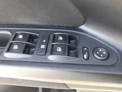 Peça sobressalente para automóvel em segunda mão botão / interruptor elevador vidro dianteiro esquerdo por fiat tipo fastback (356_, 357_) 1.3 d (356hxh1a) referências oem iam 
