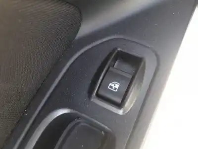 Peça sobressalente para automóvel em segunda mão botão / interruptor elevador vidro traseiro esquerdo por fiat tipo fastback (356_, 357_) 1.3 d (356hxh1a) referências oem iam 