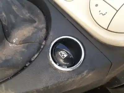 Tweedehands auto-onderdeel schakelaar rechts voor ruit voor fiat 500 (312_) 1.2 (312axa1a) oem iam-referenties 