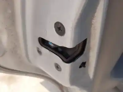 Second-hand car spare part rear left door lock for nissan primera hatchback (p11) 1.6 16v oem iam references 