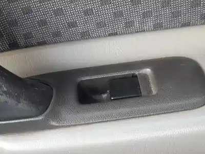 Second-hand car spare part right front power window switch for nissan primera hatchback (p11) 1.6 16v oem iam references 