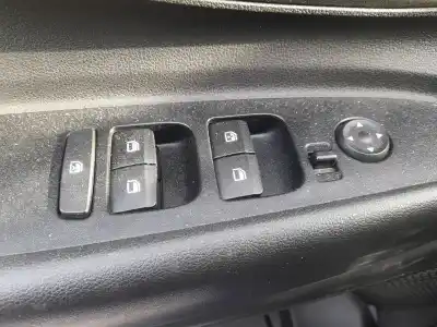 Pezzo di ricambio per auto di seconda mano INTERRUTTORE ALZACRISTALLI ANTERIORE SINISTRO per HYUNDAI I20 III (BC3, BI3) 1.0 T-GDI Riferimenti OEM IAM   