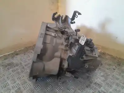 Peça sobressalente para automóvel em segunda mão caixa de velocidades por hyundai i20 klass referências oem iam bd72mb  525247