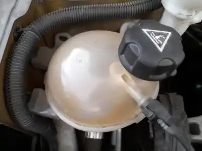 Peça sobressalente para automóvel em segunda mão depósito de expansão por citroen c-elysee (dd_) 1.2 vti 82 referências oem iam 9818422880