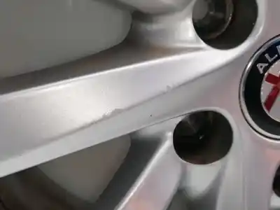 Pièce détachée automobile d'occasion jante pour alfa romeo giulietta 1.4 turbo références oem iam 16 pulgadas  