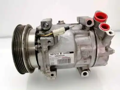 Pezzo di ricambio per auto di seconda mano Compressore Aria Condizionata per DACIA DUSTER Ambiance 4x2 Riferimenti OEM IAM 926006229R  