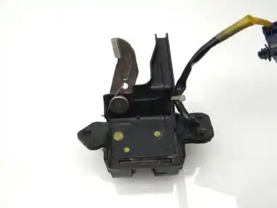 Pièce détachée automobile d'occasion coffre / serrure de porte pour toyota yaris active références oem iam 693500d041  