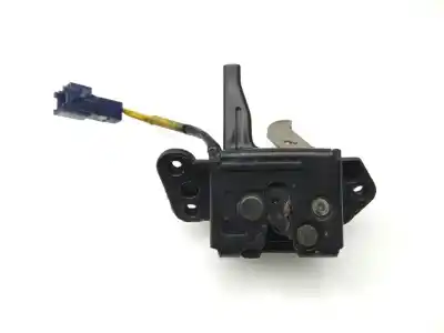 Pièce détachée automobile d'occasion coffre / serrure de porte pour toyota yaris active références oem iam 693500d041  