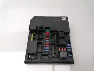 Pièce détachée automobile d'occasion BOÎTES À FUSIBLES pour NISSAN JUKE (F15)  Références OEM IAM   