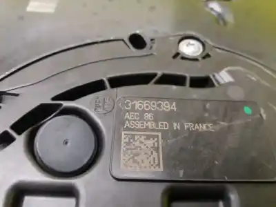 Tweedehands auto-onderdeel benzinetank voor volvo xc 40 2.0 d oem iam-referenties 32242177  