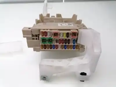 Pezzo di ricambio per auto di seconda mano scatola relè/fusibili per toyota aygo 1.0 vvti (kgb40) riferimenti oem iam 827300h030a  