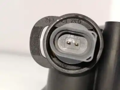 Pièce détachée automobile d'occasion thermostat pour audi a3 (8p) 2.0 tdi ambiente références oem iam 038121132g  