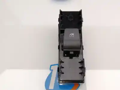 Second-hand car spare part REAR LEFT POWER WINDOW SWITCH for HYUNDAI I30 (GD)  OEM IAM references 93581G3010  