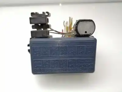 Pièce détachée automobile d'occasion boîtes à fusibles pour suzuki santana 300 1.6 td 9hx références oem iam   