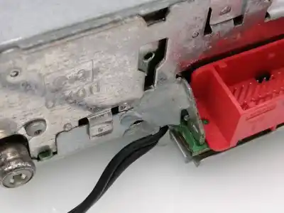 Second-hand car spare part audio system / radio cd for renault vel satis 3.0 v6 dci turbodiesel oem iam references 8200205833c   Second-hand car spare part audio system / radio cd for renault vel satis 3.0 v6 dci turbodiesel oem iam references 8200205833c