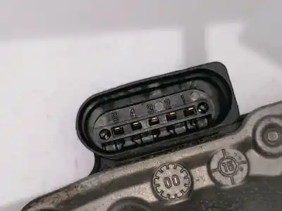 Автозапчастина б/у коробка метелика для audi q5 2.0 16v tdi посилання на oem iam 3q0253691f  