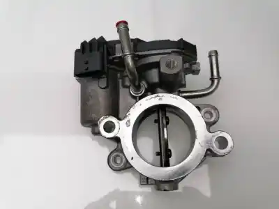 İkinci el araba yedek parçası Kelebek Kutusu için NISSAN X-TRAIL I (T30) 2.0 4x4 OEM IAM referansları 161A07244R A2C11160100  