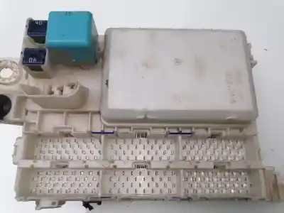 Second-hand car spare part fuse box unit for toyota hilux (kun) 2.5 turbodiesel oem iam references 827300k060  