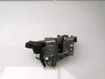 Piesă de schimb auto la mâna a doua încuietoare ușa fațã stânga pentru mercedes clase c (w202) berlina 2.2 cat referințe oem iam a2027200935