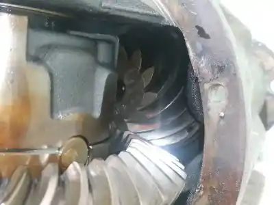 Автозапчастина б/у задній диференціал для toyota hilux (kun) 2.5 turbodiesel посилання на oem iam 4111071320  