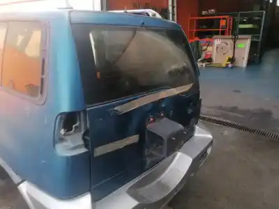 Pièce détachée automobile d'occasion hayon pour nissan terrano/terrano.ii (r20) 2.7 turbodiesel références oem iam 901000f030  