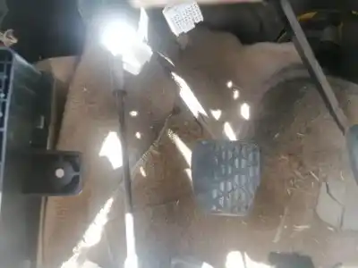 Pièce détachée automobile d'occasion Pédale D'embrayage pour SSANGYONG KYRON  Références OEM IAM 3040009004  