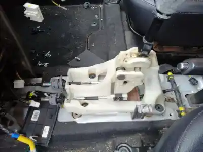 Peça sobressalente para automóvel em segunda mão Alavanca De Velocidades por HYUNDAI IX35 2.0 CRDi Referências OEM IAM 437002Y4009P  