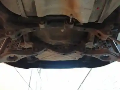 Автозапчастина б/у задня вісь для hyundai ix35 2.0 crdi посилання на oem iam 554052s110  