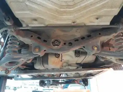 Автозапчастина б/у задня вісь для hyundai ix35 2.0 crdi посилання на oem iam 554052s110  