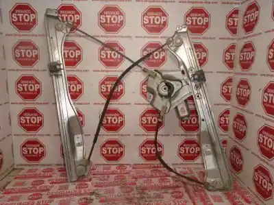Peça sobressalente para automóvel em segunda mão elevador de vidros dianteiro direito por renault clio iii confort expression referências oem iam 400861