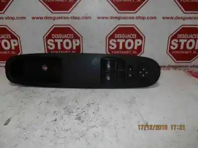 Pièce détachée automobile d'occasion COMMANDE DE LÈVE VITRE AVANT GAUCHE pour FIAT PUNTO (EVO) (199)  Références OEM IAM 25810C956  560851