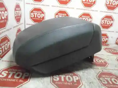 Pezzo di ricambio per auto di seconda mano bracciolo centrale per chevrolet captiva 2.0 vcdi ls riferimenti oem iam   654917