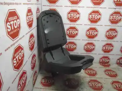 Pezzo di ricambio per auto di seconda mano bracciolo centrale per chevrolet captiva 2.0 vcdi ls riferimenti oem iam   654917