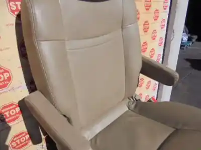 Автозапчастина б/у задні праві сидіння для ssangyong rodius xdi посилання на oem iam   802023