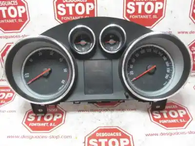 Second-hand car spare part DASHBOARD for OPEL ZAFIRA TOURER  OEM IAM references 600775881  733800