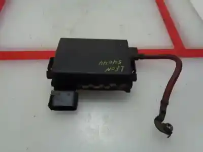 Автозапчастина б/у реле/запоперівник для seat leon (1m1) sport посилання на oem iam 1j0937550
