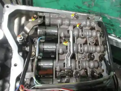 Second-hand car spare part gearbox for volkswagen golf v berlina (1k1) highline oem iam references hfr  822302