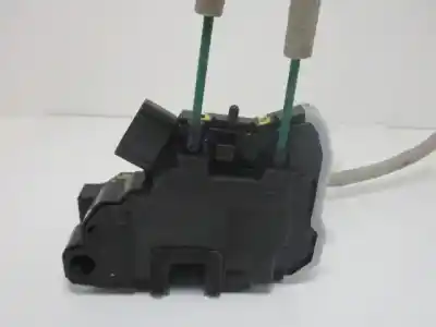 Pièce détachée automobile d'occasion serrure de porte avant droite pour ssangyong tivoli quartz 4x2 références oem iam 7122035000  811607