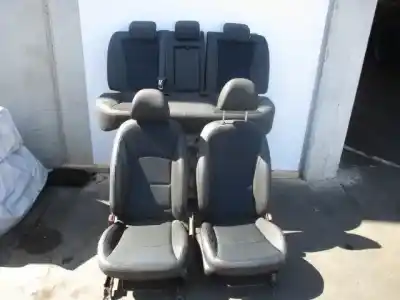Pièce détachée automobile d'occasion jeu de siège intérieur complet pour ssangyong tivoli quartz 4x2 références oem iam   811617