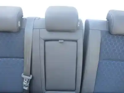 Pièce détachée automobile d'occasion jeu de siège intérieur complet pour ssangyong tivoli quartz 4x2 références oem iam   811617