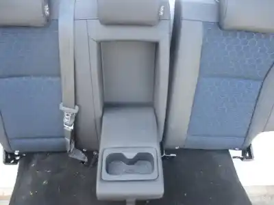 Pièce détachée automobile d'occasion jeu de siège intérieur complet pour ssangyong tivoli quartz 4x2 références oem iam   811617