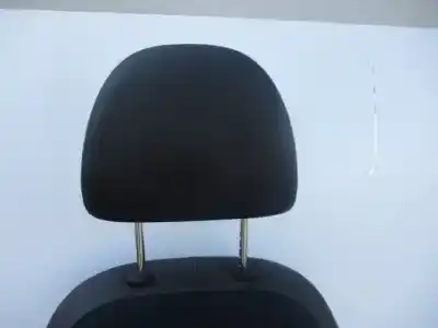 Pièce détachée automobile d'occasion jeu de siège intérieur complet pour ssangyong tivoli quartz 4x2 références oem iam   811617