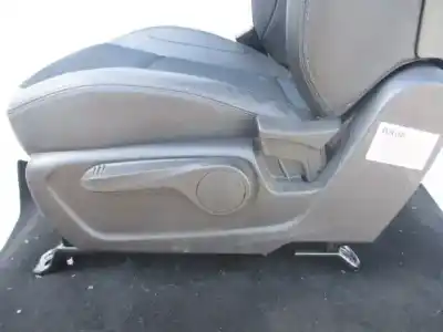 Pièce détachée automobile d'occasion jeu de siège intérieur complet pour ssangyong tivoli quartz 4x2 références oem iam   811617