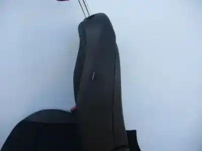 Pièce détachée automobile d'occasion jeu de siège intérieur complet pour ssangyong tivoli quartz 4x2 références oem iam   811617