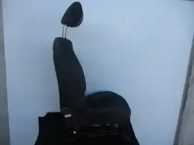 Pièce détachée automobile d'occasion jeu de siège intérieur complet pour ssangyong tivoli quartz 4x2 références oem iam   811617