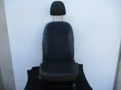 Pièce détachée automobile d'occasion jeu de siège intérieur complet pour ssangyong tivoli quartz 4x2 références oem iam   811617