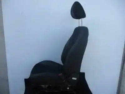 Pièce détachée automobile d'occasion jeu de siège intérieur complet pour ssangyong tivoli quartz 4x2 références oem iam   811617