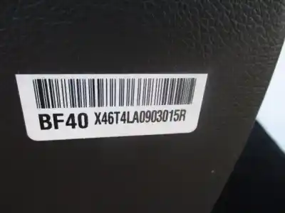 Pièce détachée automobile d'occasion jeu de siège intérieur complet pour ssangyong tivoli quartz 4x2 références oem iam   811617