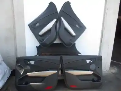 Pièce détachée automobile d'occasion jeu de siège intérieur complet pour ssangyong tivoli quartz 4x2 références oem iam   811617